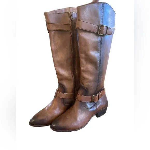 NWOT Gianni Bini tall riding boots, size 9.5