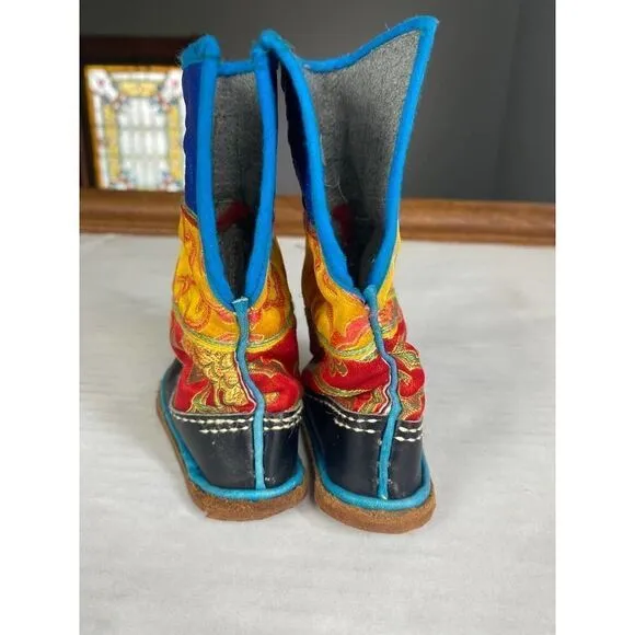 NWOT Handmade Colorful Mongolian Boots - Kids (Approx. Size 4 -see measurements)