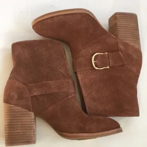 NWOT Isola Leather Boots