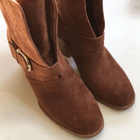 NWOT Isola Leather Boots