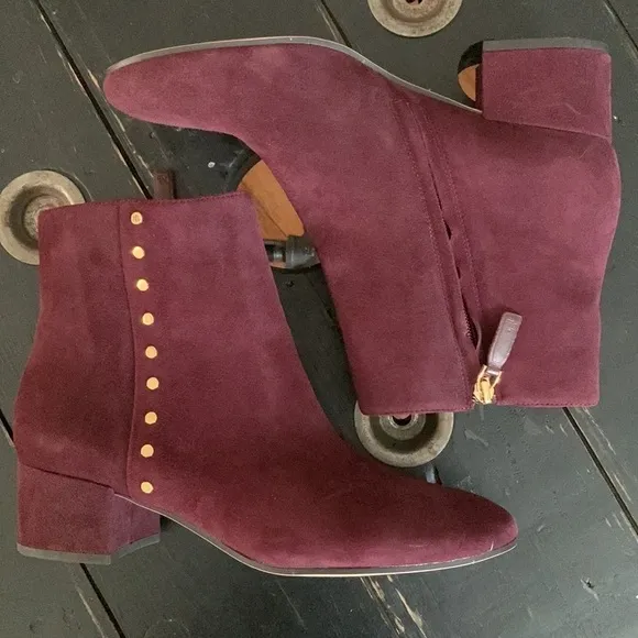 NWOT LAUREN RALPH LAUREN Women’s Wharton Suede Studded Ankle Boots