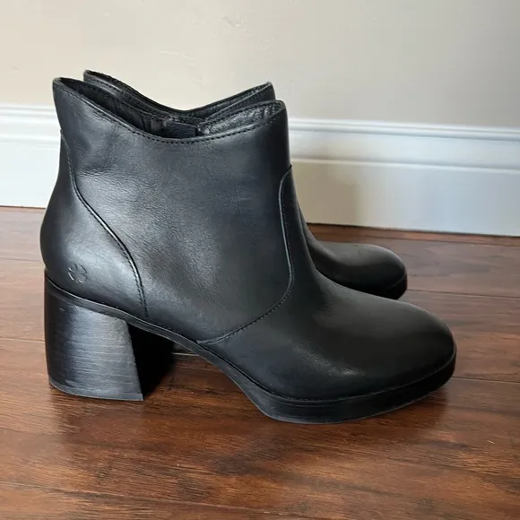 NWOT Lucky Brand Black Quinlee Leather Ankle Boots-Size 8