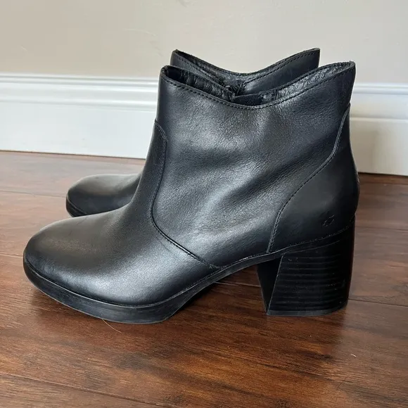 NWOT Lucky Brand Black Quinlee Leather Ankle Boots-Size 8