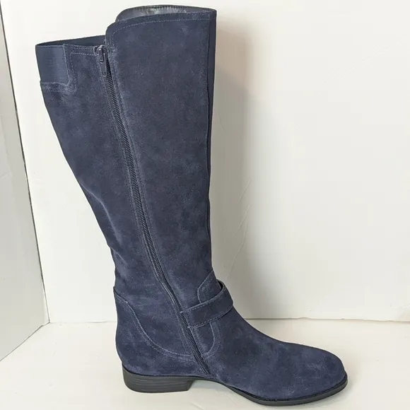 NWOT Naturalizer Jayden boots wide fit