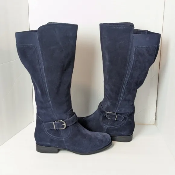 NWOT Naturalizer Jayden boots wide fit
