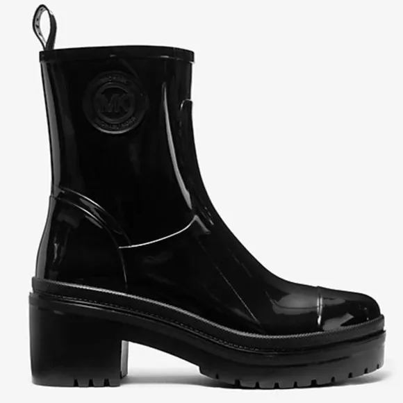 NWOT NWOB Michael Kors Ankle Rain Boots inside zipper Women’s Sz 8M Black Shiny