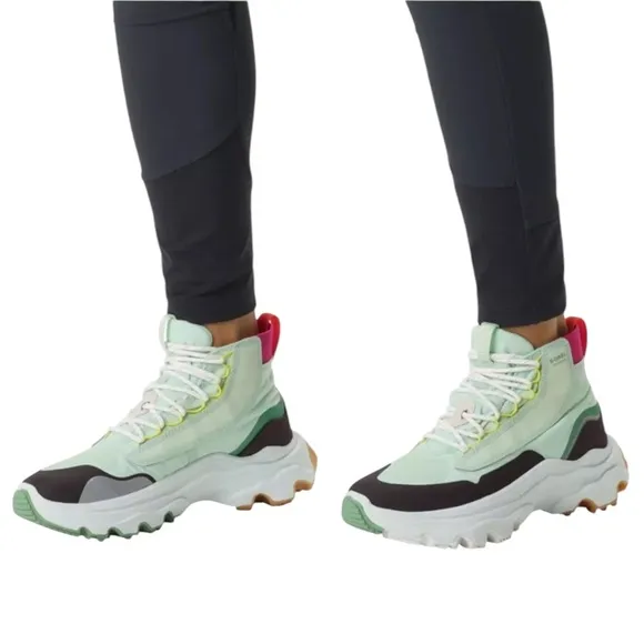 NWOT Sorel Kinetic Breakthru Venture Mid Waterproof Shoe Sea Sprite/Sz 9