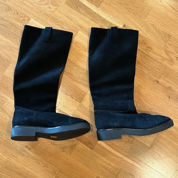 NWOT Stuart Weitzman Henley Suede Knee High Boots