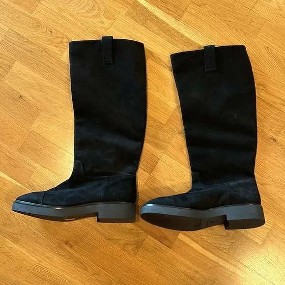 NWOT Stuart Weitzman Henley Suede Knee High Boots