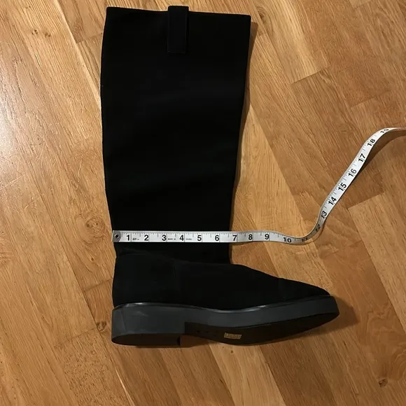 NWOT Stuart Weitzman Henley Suede Knee High Boots