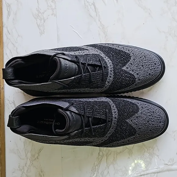 NWOT The Box Cole Haan Zerogrand Stitchlite Chukka Boots.