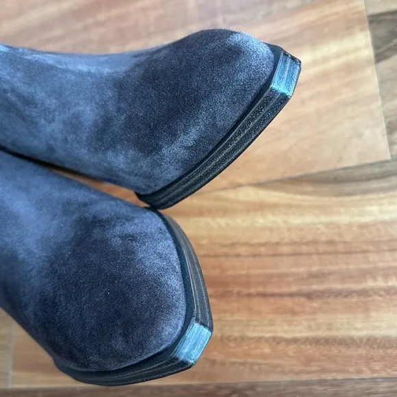 NWOT Vince Camuto ankle boots