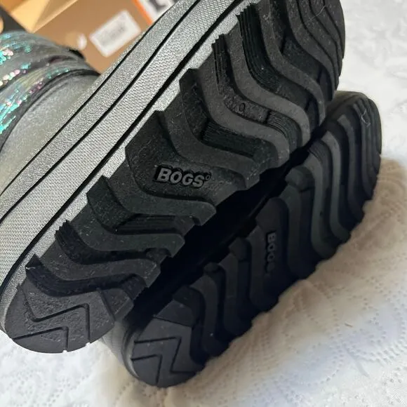 NWT Bogs Snow Shell Zip Metallic Stripes Winter Boots Size 13