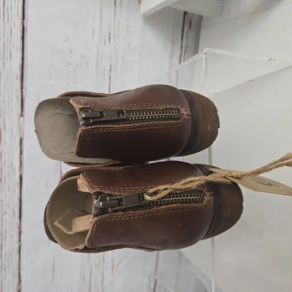 NWT Born Kerri Womens Boots Size 7M