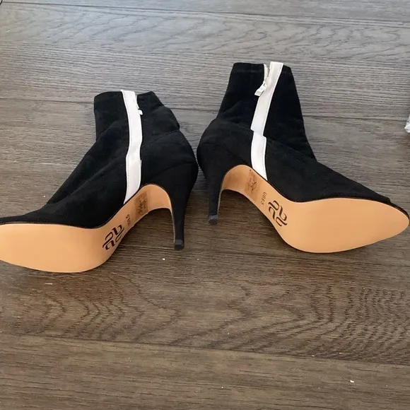 NWT BURJU Speechless Ankle Bootie Open Toe Stretch Ankle Boots | Black 5.5