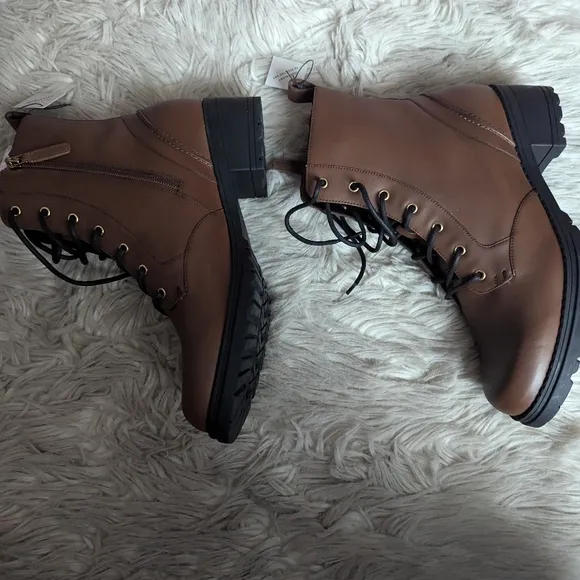 NWT Cole Haan Camea Waterproof Combat Boots in Brown