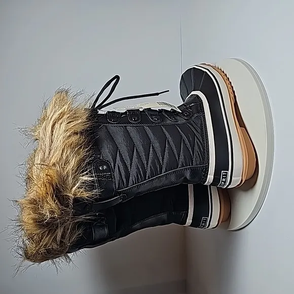 NWT Esprit Evelyn Snow Boots Calf Leather Faux Fur Water Resistant Thinsulate 8