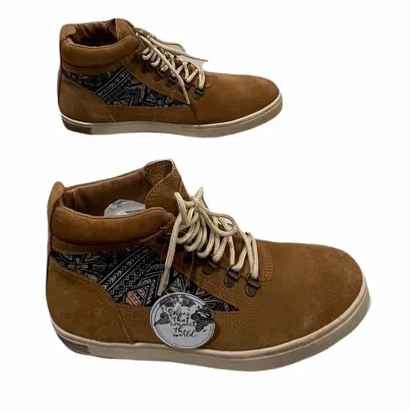NWT- Inkkas Tan Suede camping boots. Size 12