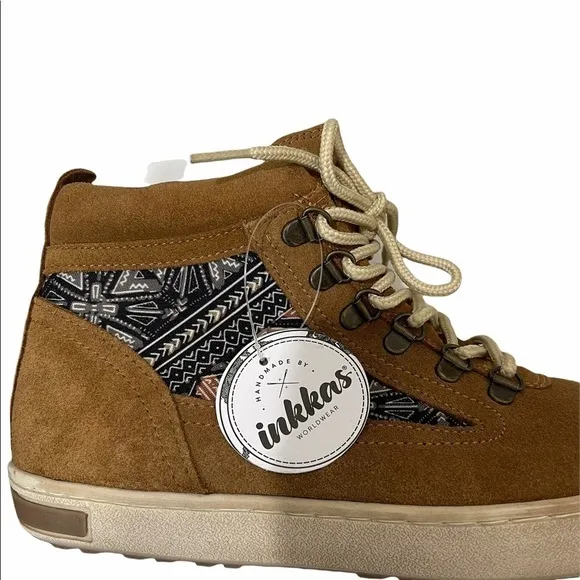 NWT- Inkkas Tan Suede camping boots. Size 12