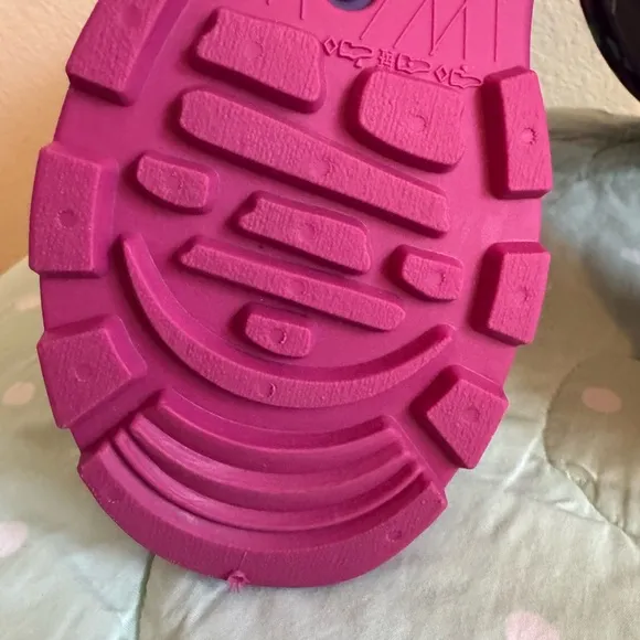 NWT Kamik Waterproof Boots size 1