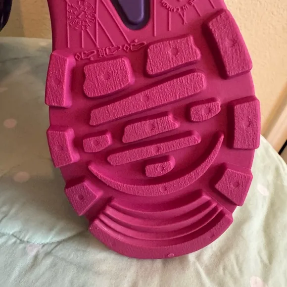 NWT Kamik Waterproof Boots size 1