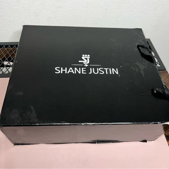 NWT Shane Justin Women's Pink Faux Alligator Wedge Boots Size 9.5