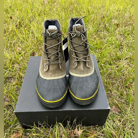 NWT Sorel Mens Chayanne Metro Lace Waterproof Boots Size Size 9.5 in Color Sage