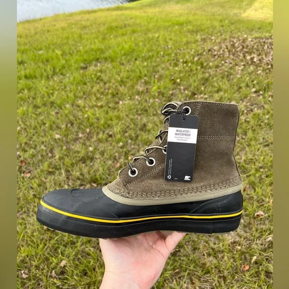NWT Sorel Mens Chayanne Metro Lace Waterproof Boots Size Size 9.5 in Color Sage