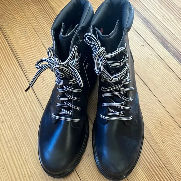 NWT SOREL Women’s Lenox Lace Up Waterproof Leather Combat Boots in Black Sz 12.