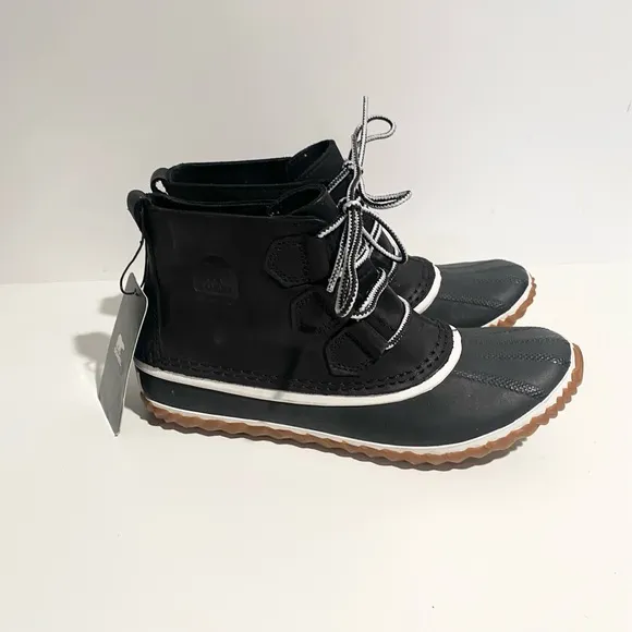 NWT Sorel Women’s Out n About Duck Boots Waterproof NL2133-011 Size 8