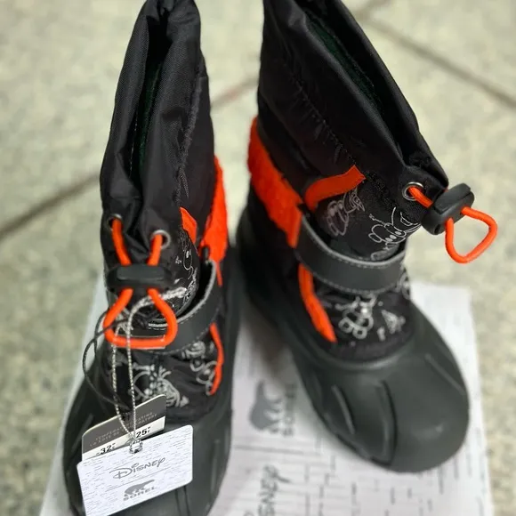 NWT Sorel x Disney Kids Flurry Frozen Olaf edition snow Boots