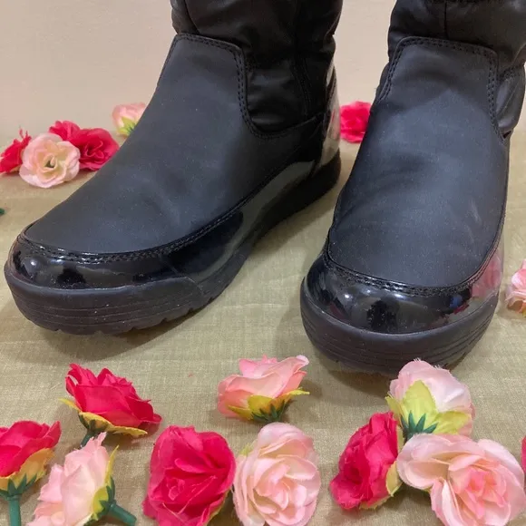 NWT Totes Waterproof Black Boots &quot;Caroline 2&quot; 10M