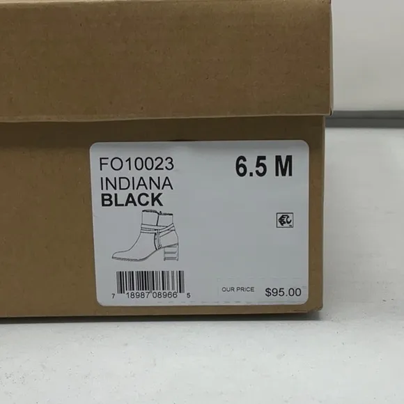 NWT Women’s Frye &amp; Company Indiana black vegan leather bootie, size 6.5 M