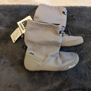 NWT Xnowmate Hybrid Snow Ice Thinsulate Gray Boots