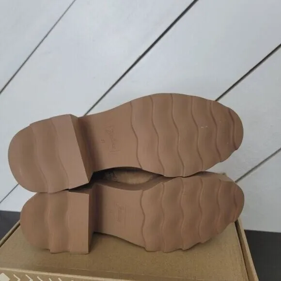 NWT Zodiac Womens Teresa Chelsea Boots 7.5M Chunky Platform Heel Boots