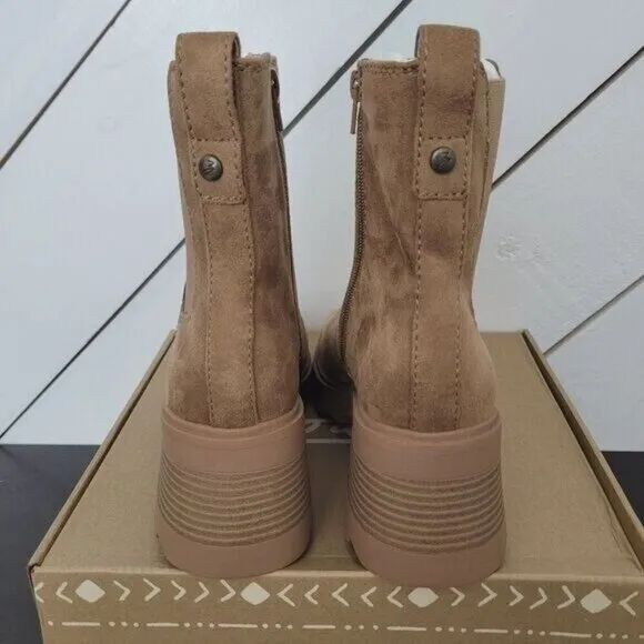 NWT Zodiac Womens Teresa Chelsea Boots 7.5M Chunky Platform Heel Boots