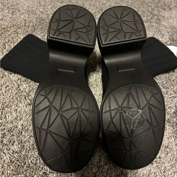 NWT CAMPER Tencel Thelma Boots. Size 37