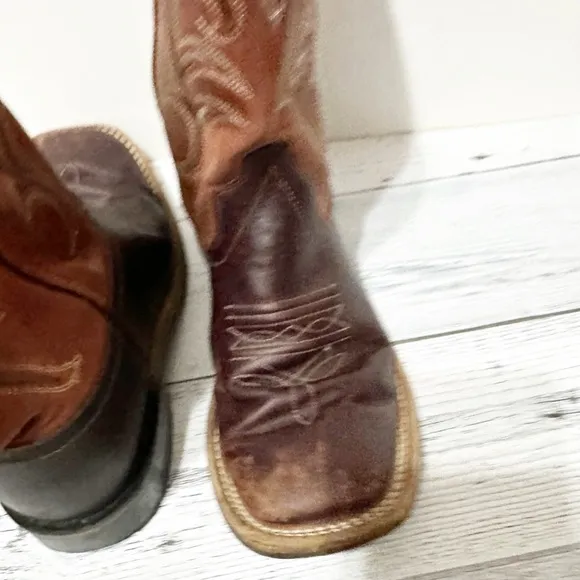 Old West Kids' 8&quot; Square Toe Boots - Distressed Cowboy Boots Sz 4