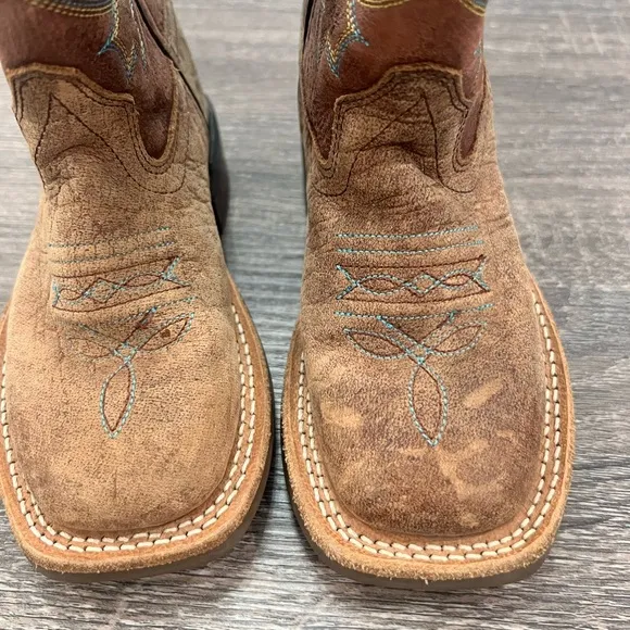 OLD WEST KIDS' DISTRESSED VAMP COWBOY BOOTS Size‎ 8.5