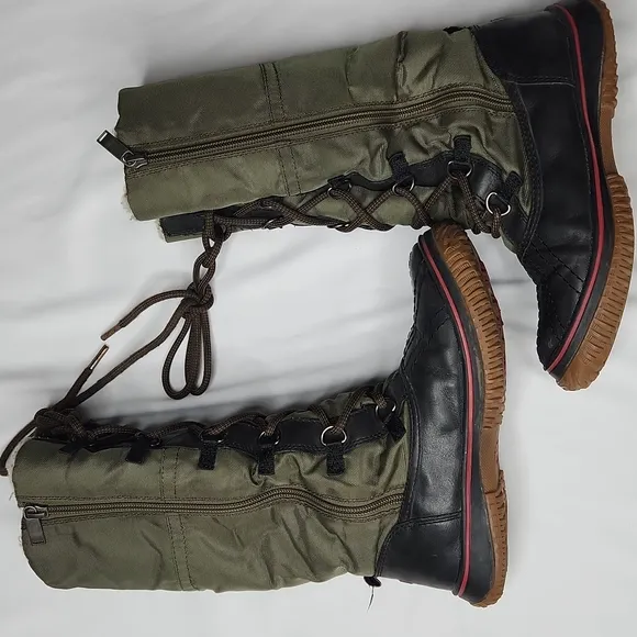 Pajar Canada Children's Grip Snow/Ice Boots, size 3.5