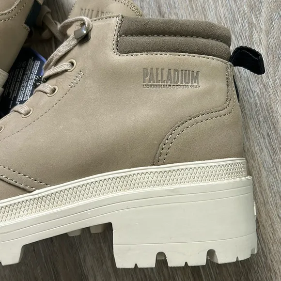 Palladium Pallabase Leather Low Cuff Ankle Boots Size Women 9