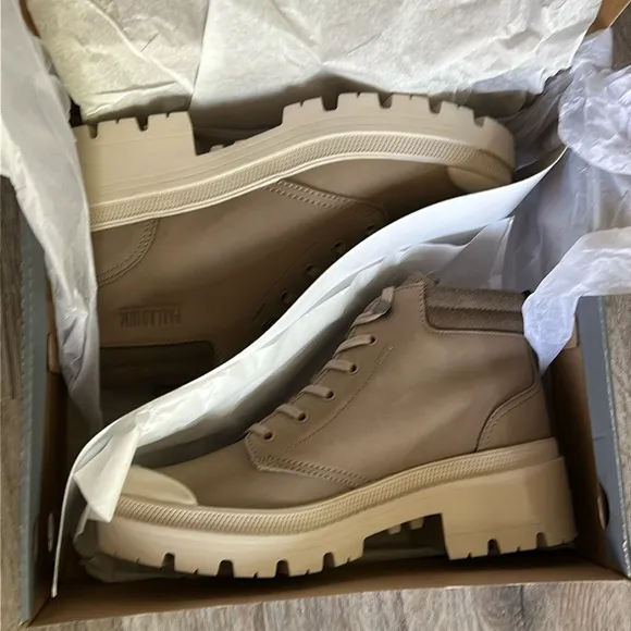 Palladium Pallabase Leather Low Cuff Ankle Boots Size Women 9
