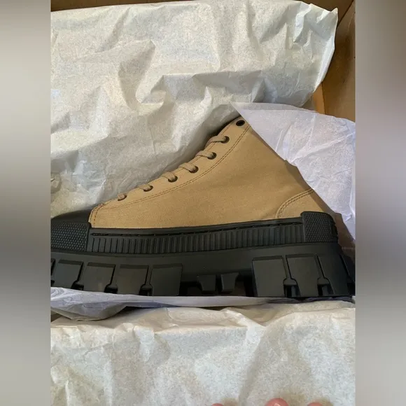 Palladium ‘Revolt HI TX’ Boots NIB 🌴