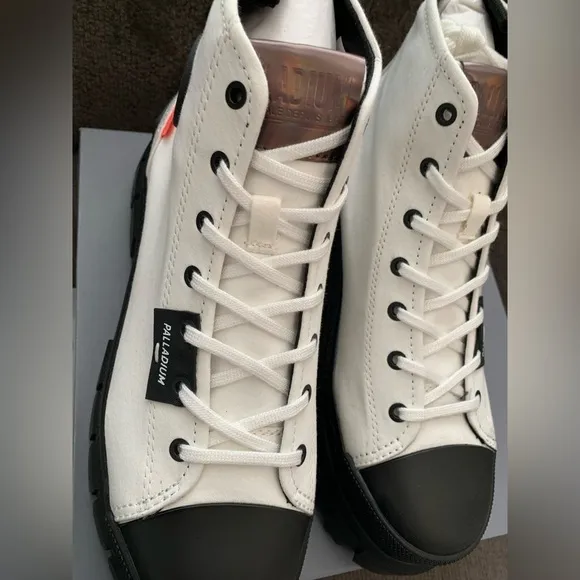 Palladium Women's Size 8.5 Revolt Hi TX Platform Boots Star White NIB 🌴