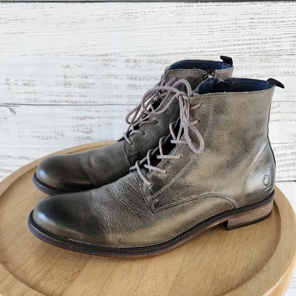 Paruno women's gray leather boots size 9
