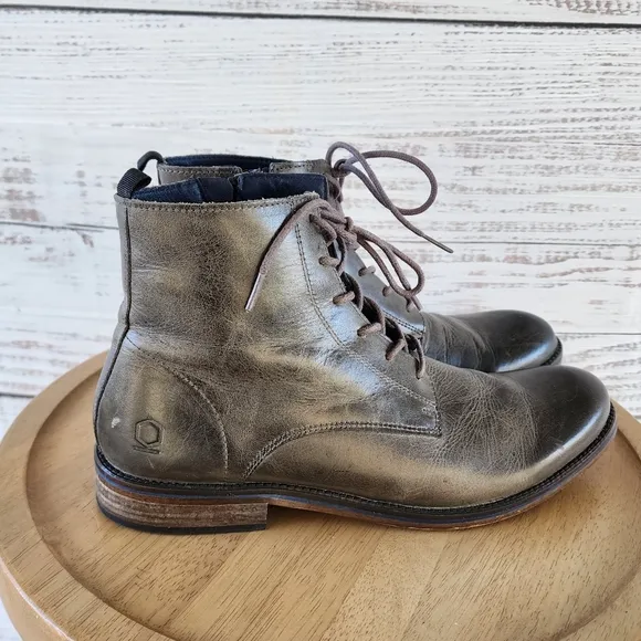 Paruno women's gray leather boots size 9