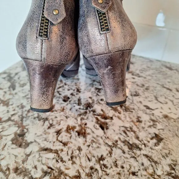 Paul Green Ankle Boots Gray Metallic color size 6UK/8.5 US