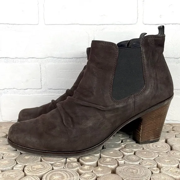 Paul Green Jano Brown Suede Chunky Heel Chelsea Slouchy Ankle Boots 9.5