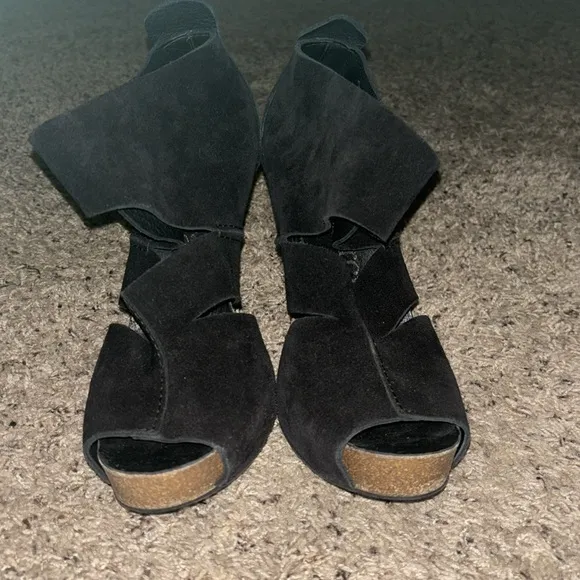 Pedro Garcia Charlie Women's Black Suede Peep Toe Cut Out Booties Size 40 1/2