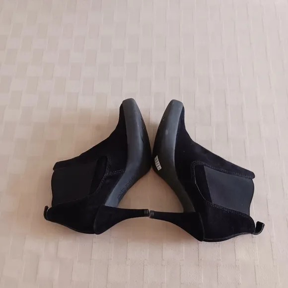 Pedro Garcia Suede Heeled Ankle Boots